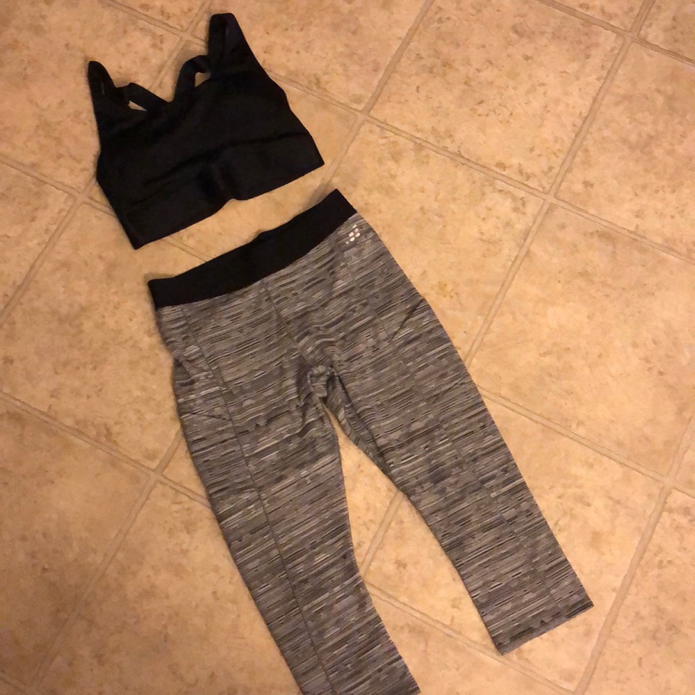 FOREVER 21 BRA TOP SIZE SMALL